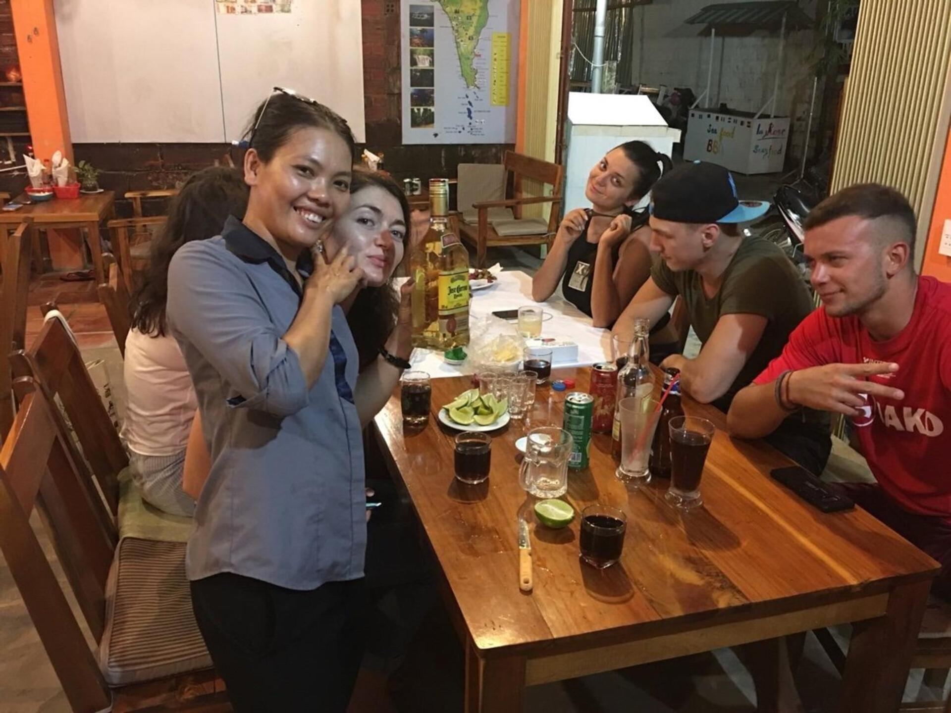 Хостел Phu Quoc Backpacker Экстерьер фото